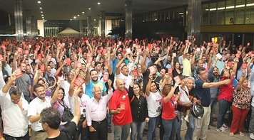 Bancários de todo o país rejeitam a proposta dos bancos e aprovam greve nacional a partir do dia 6