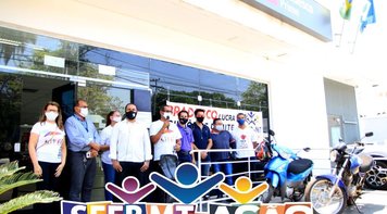 SEEB/MT protesta contra as demissões no Bradesco 