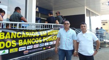 Bancários de Rondônia fazem ato em defesa dos bancos públicos em Ji-Paraná