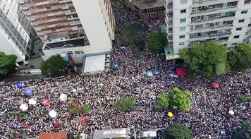 Servidores aprovam continuidade da greve contra reforma previdenciária de Doria
