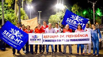 Bancários MT na rua contra as reformas trabalhista e previdenciária
