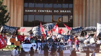 Se insistir no crime do juro alto presidente do Banco Central tem de ser afastado, defende CUT
