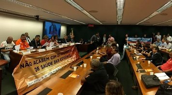 Trabalhadores definem próximos passos da mobilização em defesa dos programas de saúde das estatais