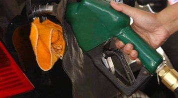 Aumento de imposto sobre combustíveis compromete crescimento, diz especialista