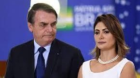 Governo Bolsonaro desviou a programa de Michelle R$ 7,5 milhões doados para testes de Covid-19