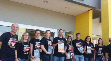 Bancários de Campo Grande (MS) percorrem agências para convocar greve geral