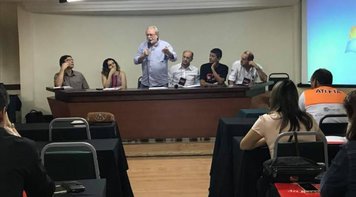 Bancários debatem conjuntura, reformas e Campanha Nacional 2018