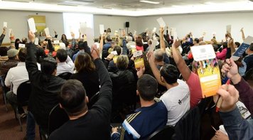 Bancários debatem em grupos a pauta de reivindicações da categoria que será entregue aos bancos