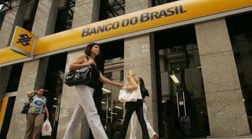 BB mantém ativos, lucra R$8,34 bi em 2016, mas extingue 8.569 postos de trabalho para favorecer mercado e reduzir papel público