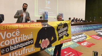 Bancários protestam contra reforma da Previdência em audiência pública no Senado