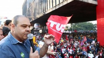 Deputados suspeitos não têm moral para destruir direitos dos trabalhadores