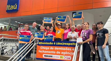 Bancários do Itaú na base da Fetec-CUT/CN protestam contra demissões, assédio e fechamento de agências