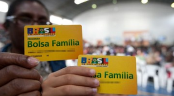 Temer corta Bolsa Família de desempregados e moradores de ocupações