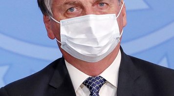 Congresso derruba veto de Bolsonaro a uso obrigatório de máscara