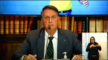 Bolsonaro admite não ter prova de fraudes em eleições. TSE rebate mentiras em tempo real