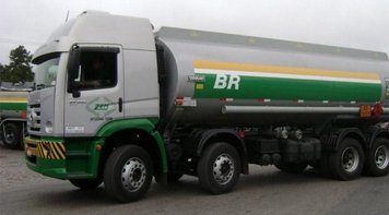 Petrobras vende controle da BR Distribuidora, e petroleiros vão à Justiça Federal