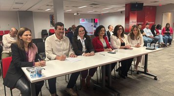 Contraf-CUT e Bradesco assinam acordo nacional para implementação de CCV