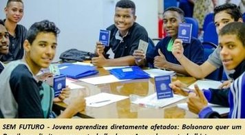 Bolsonaro aprova projeto que permite reduzir salários e acabar com 13º e férias remuneradas