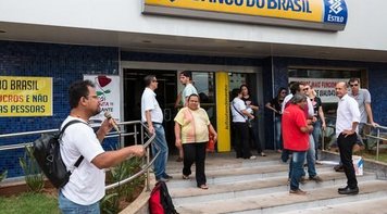 Sindicato realiza protesto no Dia Nacional de Luta no Banco do Brasil