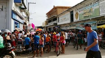 Dirigentes visitam Cametá e encontram multidão em bancos públicos