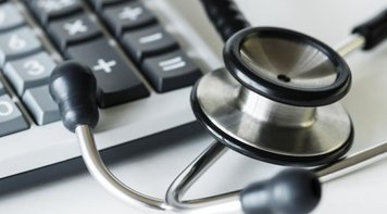 ABSURDO! Itaú impõe aumento de 11% no plano de saúde dos funcionários