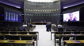 Câmara aprova PEC emergencial, mas valor de auxílio ainda não está definido