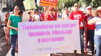 Luta Mundial das mulheres por igualdade de diretos na vida e no trabalho