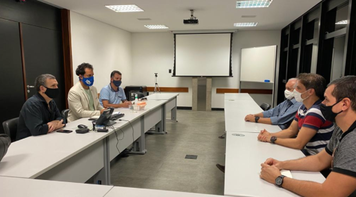 Empregados da Poupex deliberam nesta segunda (21) sobre proposta de acordo; Sindicato de Brasília orienta aprovação