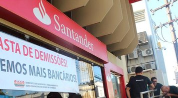 Santander demite funcionário portador de doença ocupacional