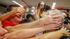 Lula decide não ir para Curitiba