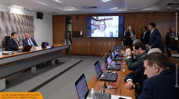 CCJ do Senado adia PEC que coloca Banco Central nas mãos do mercado