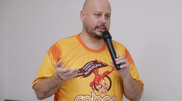 Direitos dos trabalhadores são alvos dos três poderes do Estado, aponta presidente da Fetec