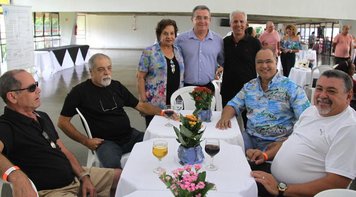 Muita diversão e alegria na festa de confraternização dos bancários aposentados