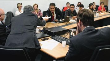 Contraf-CUT e CEBB entregam ao banco documento que propõe garantia de direitos dos funcionários