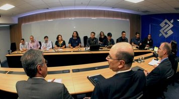 Contraf-CUT cobra do Banco do Brasil garantias aos funcionários atingidos pela reestruturação