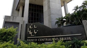 Copom baixa juros para 14% ao ano e Contraf critica a tímida redução