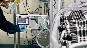 Covid-19 mantém avanço, e Brasil passa de 2 milhões de infectados pelo coronavírus