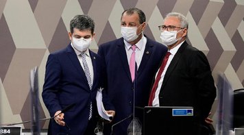 CPI da Covid aprova relatório que aponta crimes de Bolsonaro durante pandemia