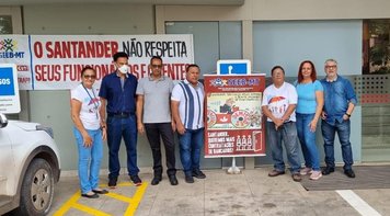 Bancários protestam em todo o país contra terceirizações no Santander