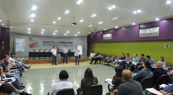 Curso de Negociação Coletiva de Saúde da Trabalhadora e do Trabalhador Bancário começa em São Paulo
