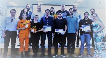 Paternidade Responsável: Sindicato certifica mais 7 papais bancários sindicalizados