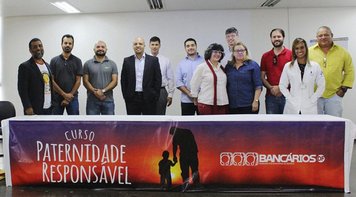 Curso de paternidade responsável já certificou 105 pais bancários