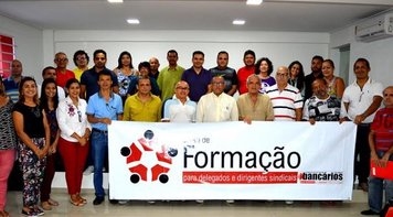 Curso com delegados sindicais discute conjuntura e ataques à classe trabalhadora