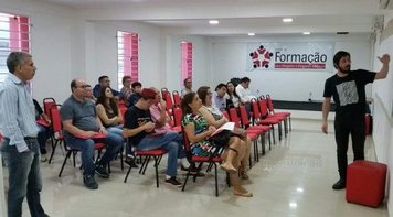 Dirigentes e delegados sindicais participam de curso de formação
