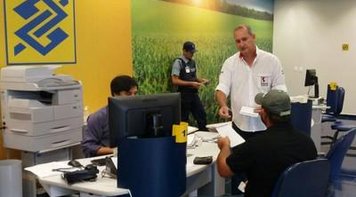 Bancários de Dourados participam do Dia de Luta no BB