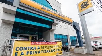 Depois de vitória judicial do sindicato, bancários do BB têm de volta a gratificação de caixa