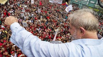 Aumentam mobilizações do Ocupa Porto Alegre em defesa de Lula e da democracia