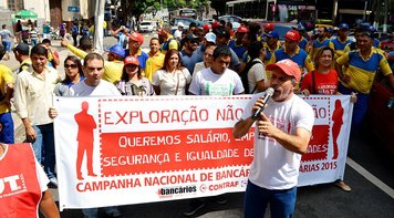 Bancários unificam Dia de Luta com trabalhadores do Correios em greve no Pará