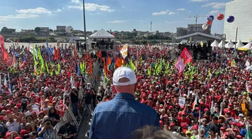 Atos de rua reivindicam reconstrução dos direitos trabalhistas neste 1º de Maio