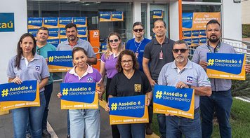 Sindicato dos Bancários realiza protesto contra assédio moral e demissões no Itaú